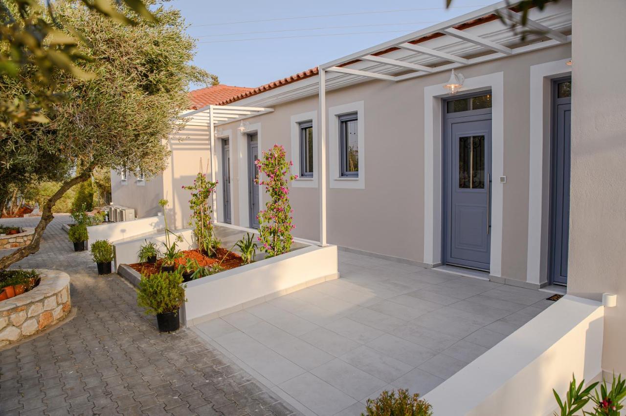 Dionisos Suites ลิคชูรี ภายนอก รูปภาพ