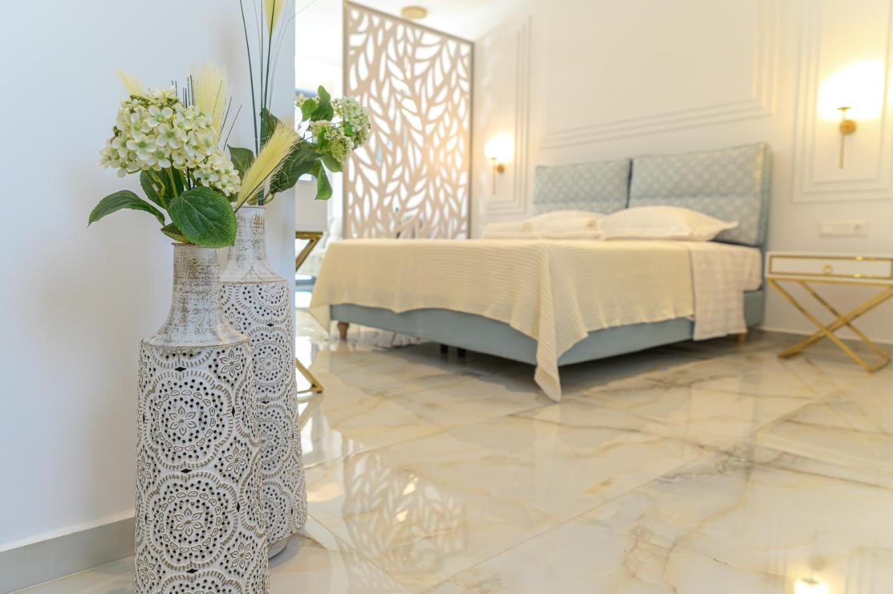 Dionisos Suites ลิคชูรี ภายนอก รูปภาพ