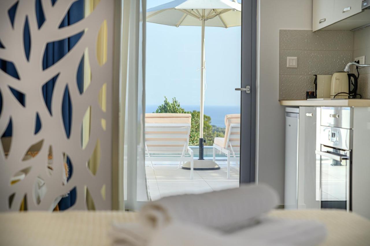 Dionisos Suites ลิคชูรี ภายนอก รูปภาพ