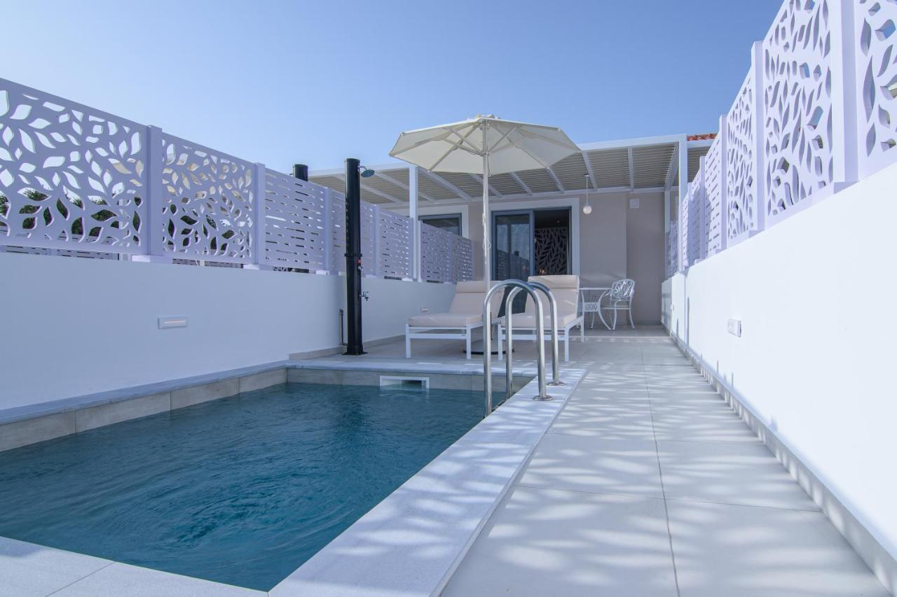 Dionisos Suites ลิคชูรี ภายนอก รูปภาพ